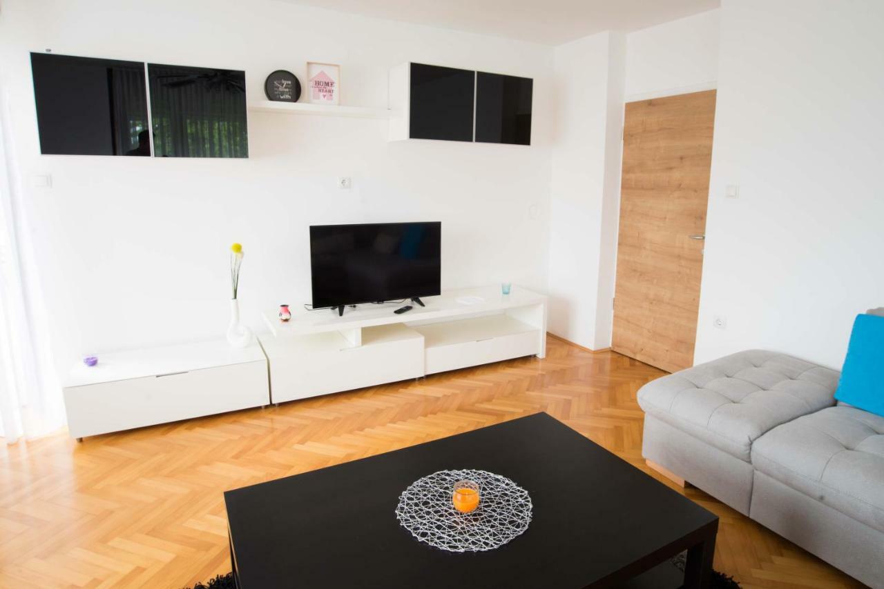 Apartma Ela Блед Екстериор снимка